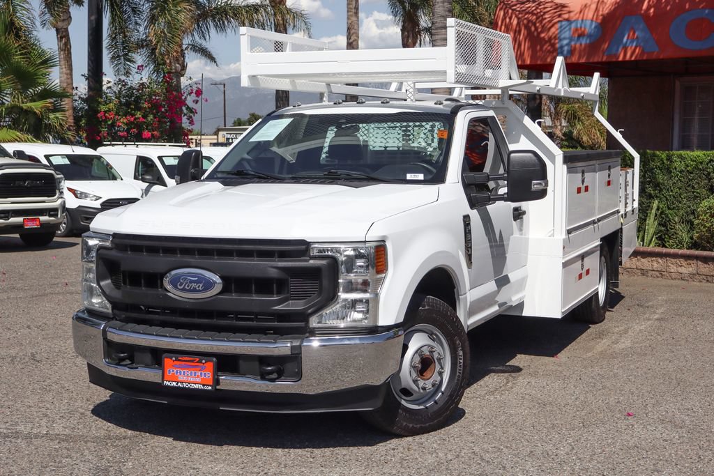 Used 2022 Ford F350 XL w/ Power Equipment Group RWD image 4