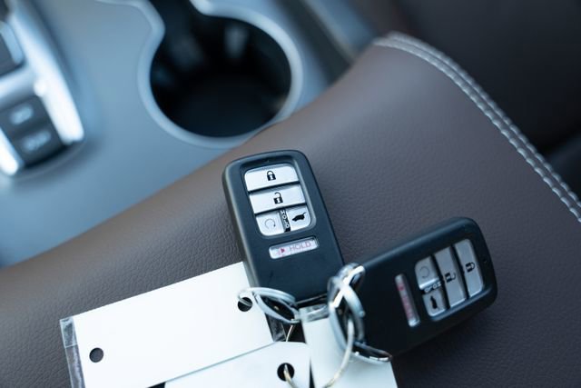 Used 2025 Honda Passport EX-L image 33