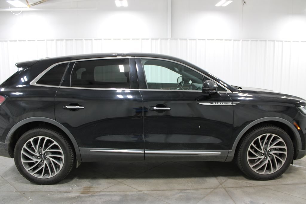 Used 2019 Lincoln Nautilus Reserve w/ Cargo Utility Package AWD/4WD image 11