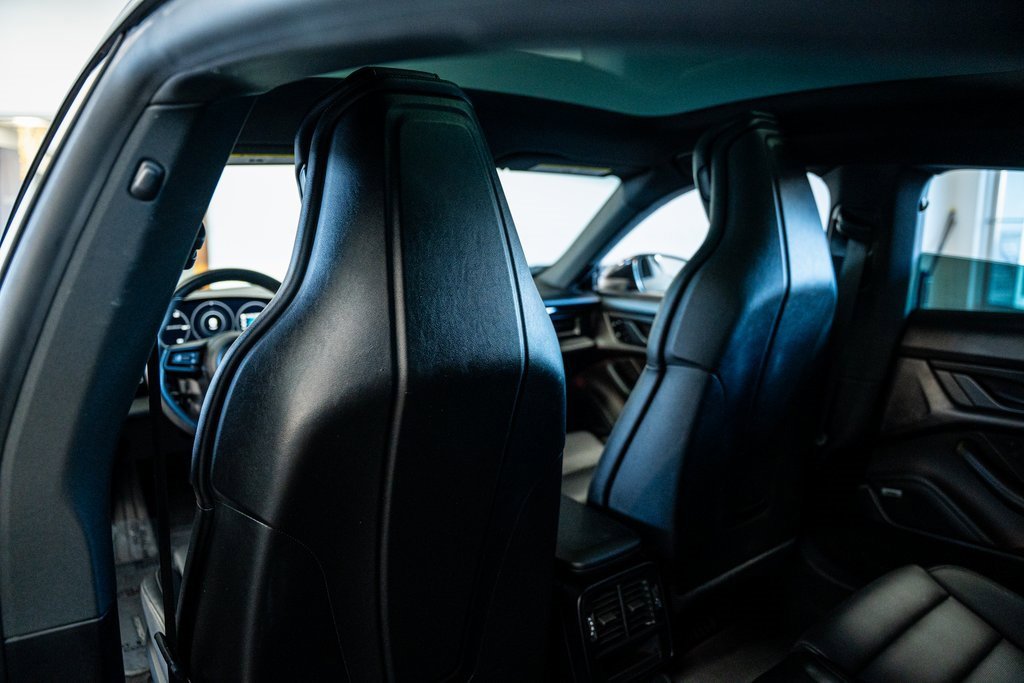 Used 2021 Porsche Taycan image 48