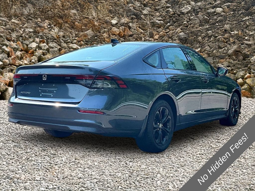 Used 2025 Honda Accord SE image 2