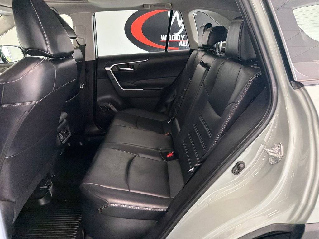 Used 2022 Toyota RAV4 XLE Premium AWD/4WD image 14
