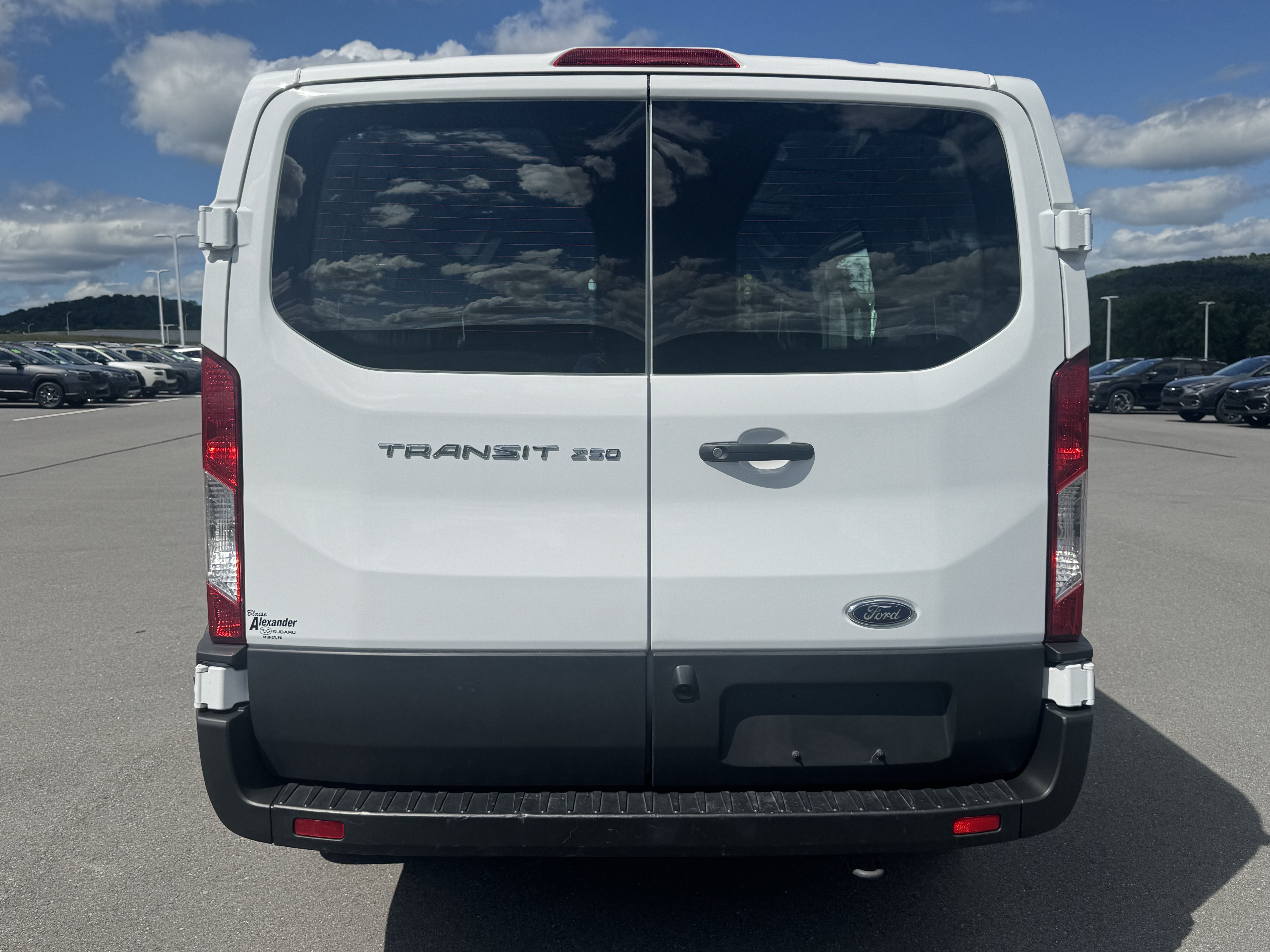 Used 2025 Ford Transit 250 Low Roof w/ Exterior Upgrade Package RWD image 4