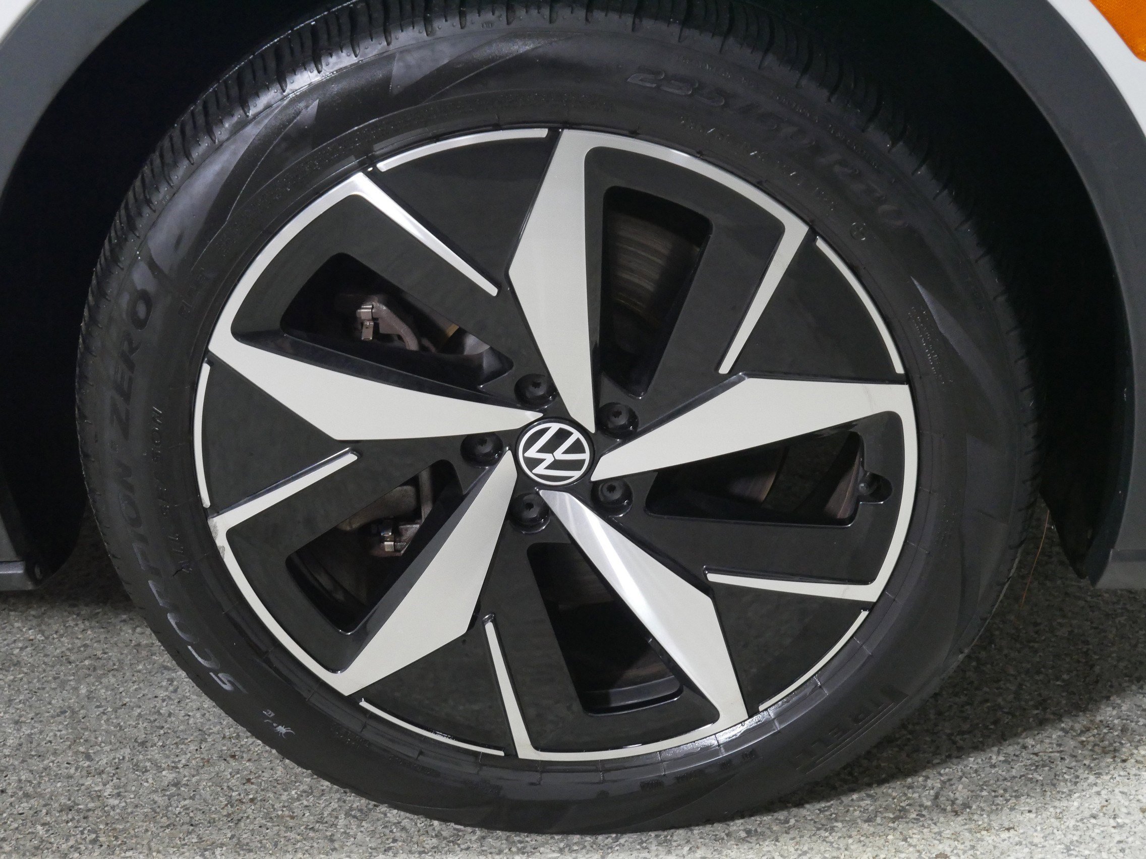 Used 2024 Volkswagen ID.4 Pro S image 15