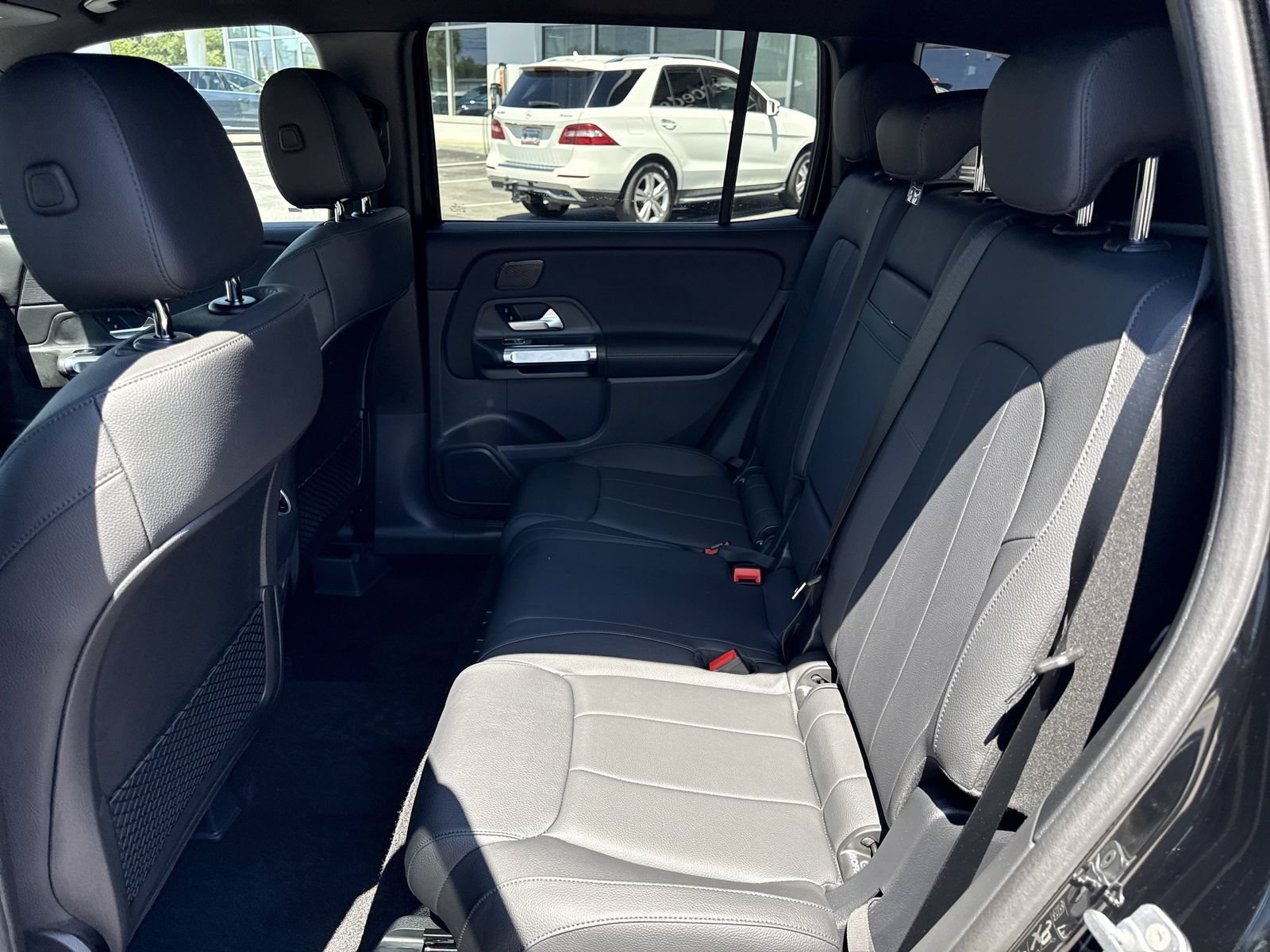 Used 2026 Mercedes-Benz GLB 250 image 12