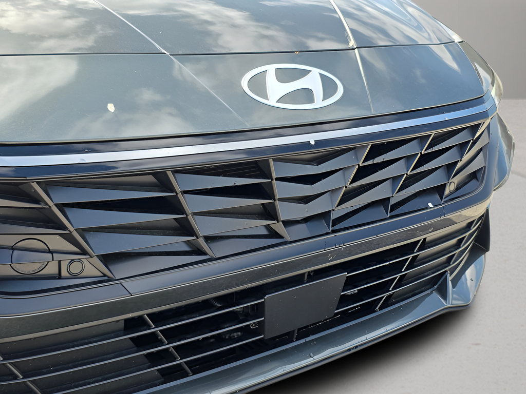 New 2026 Hyundai Elantra SEL Sport Premium FWD image 9