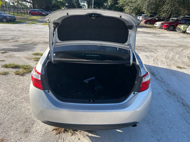 Used 2016 Toyota Corolla LE FWD image 7