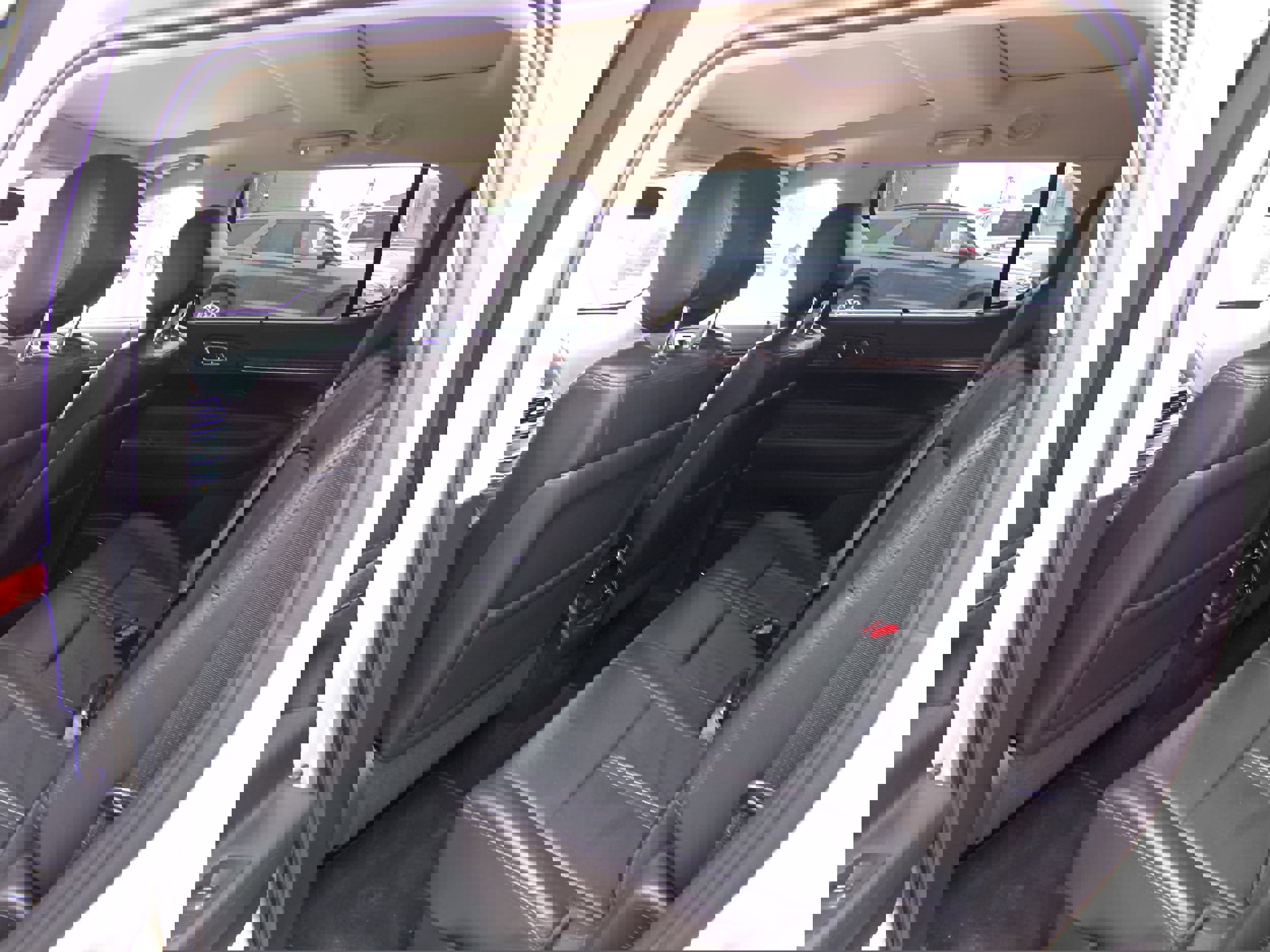 Used 2019 Lincoln MKT AWD image 10