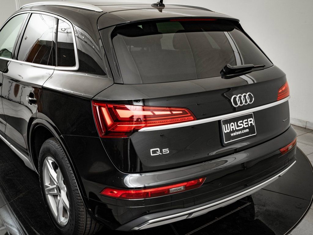 Used 2023 Audi Q5 2.0T Premium w/ Convenience Package image 19