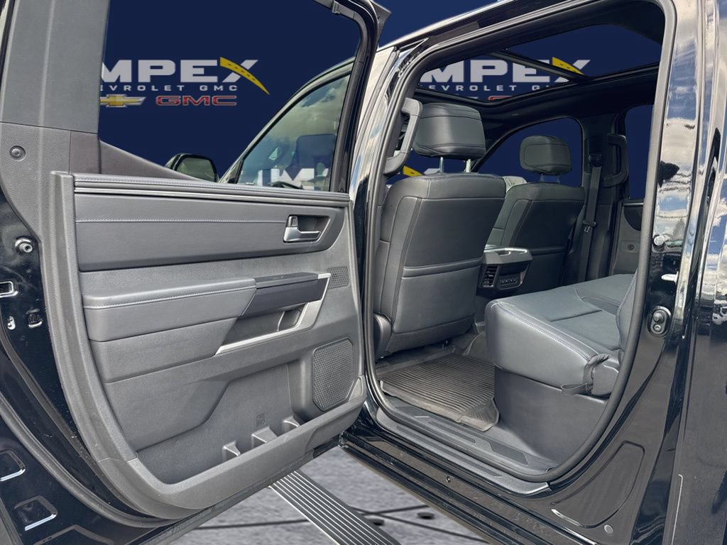 Used 2025 Toyota Tundra Platinum AWD/4WD image 30