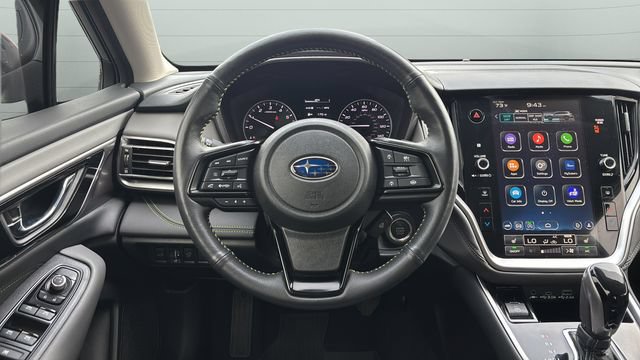 Used 2025 Subaru Outback Onyx Edition AWD/4WD image 13
