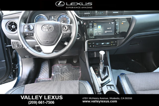 Used 2017 Toyota Corolla SE w/ SE Premium Package FWD image 16