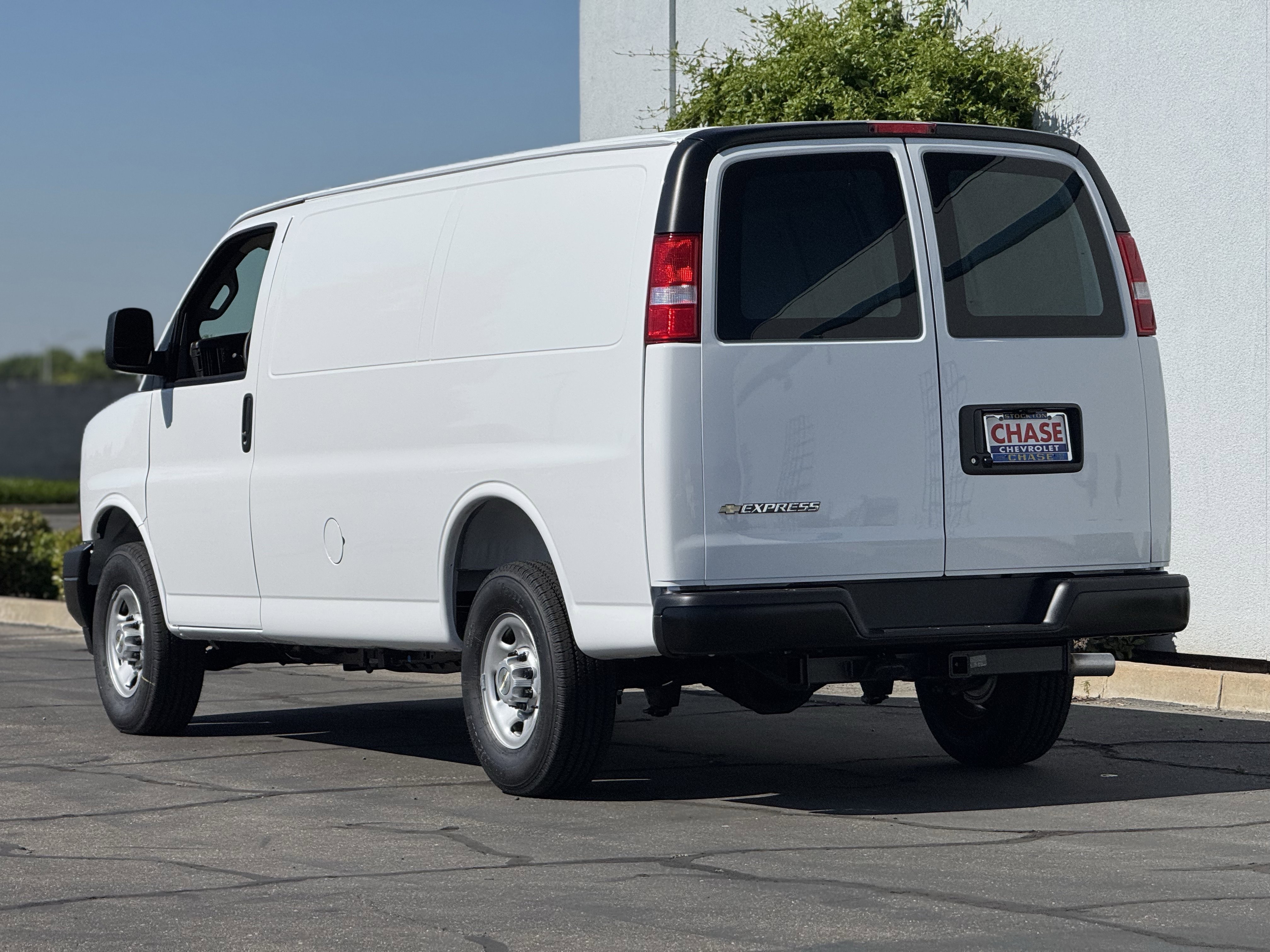 New 2026 Chevrolet Express 2500 w/ Driver Convenience Package image 5