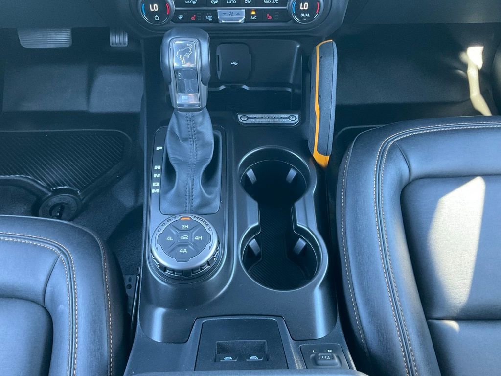 Used 2023 Ford Bronco Badlands image 41