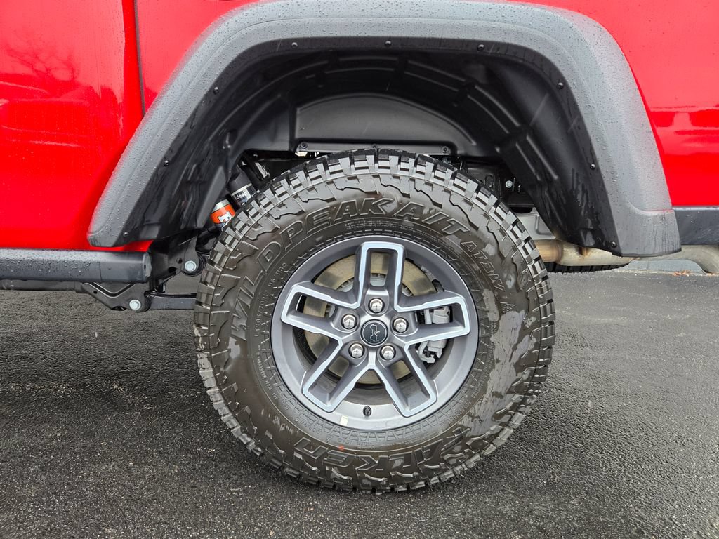Used 2026 Jeep Gladiator Mojave AWD/4WD image 9