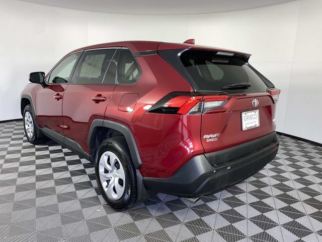 Used 2023 Toyota RAV4 LE AWD/4WD image 6