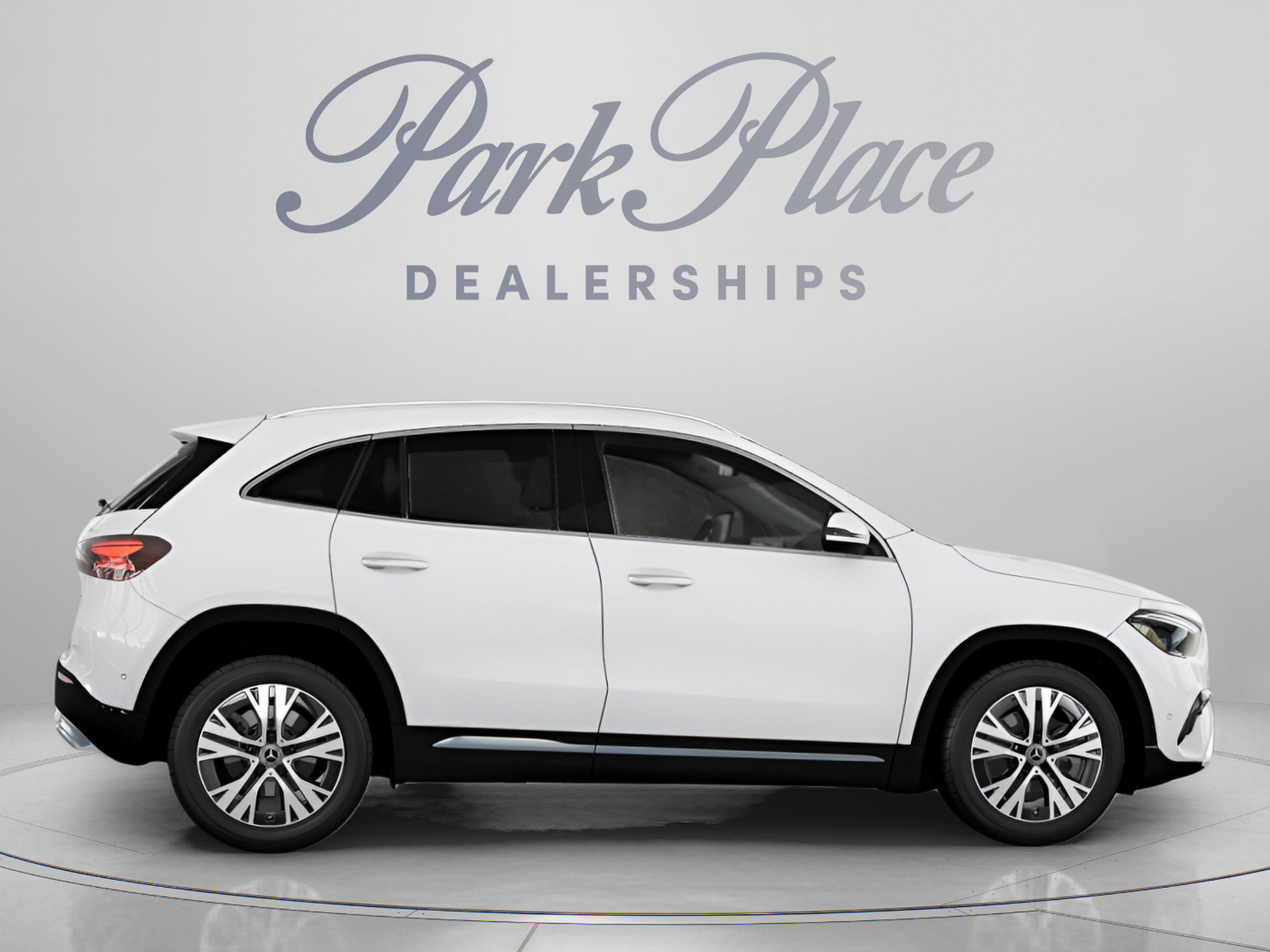 Used 2025 Mercedes-Benz GLA 250 4MATIC image 23