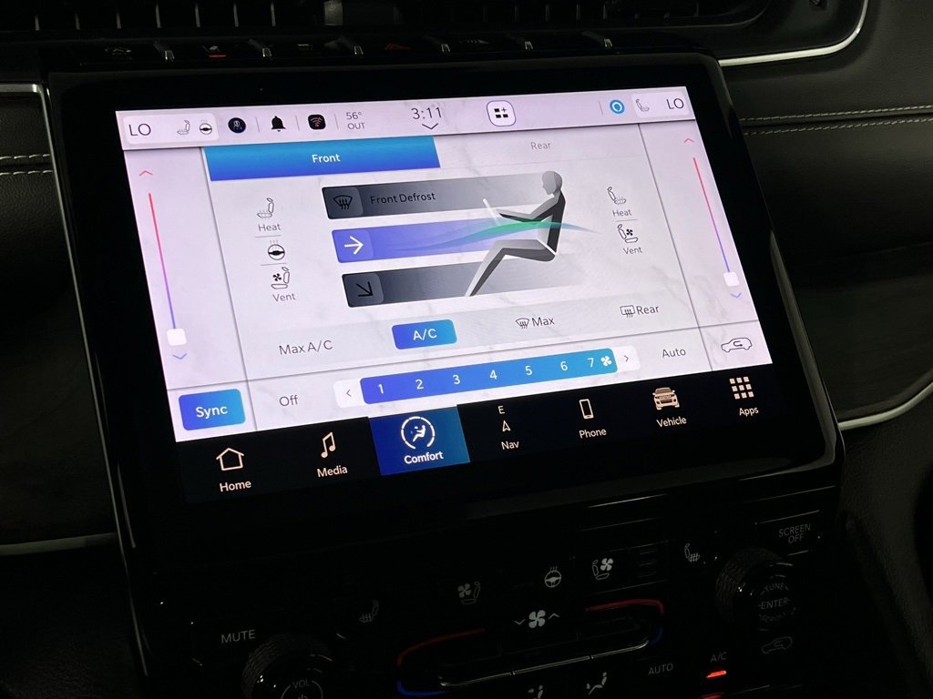 Certified 2024 Jeep Grand Cherokee L Limited w/ Luxury Tech Group II image 19