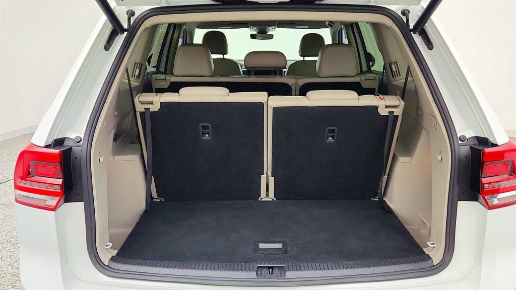 Used 2018 Volkswagen Atlas SEL FWD image 23