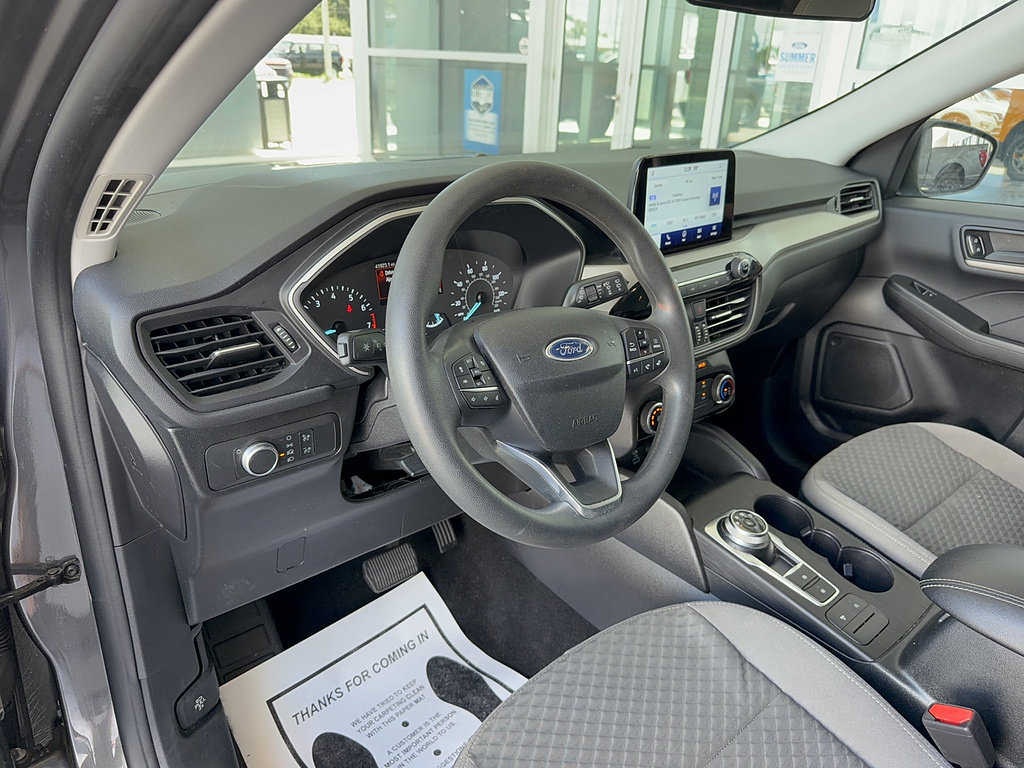 Certified 2022 Ford Escape SE w/ SE Sport Appearance Package AWD/4WD image 10