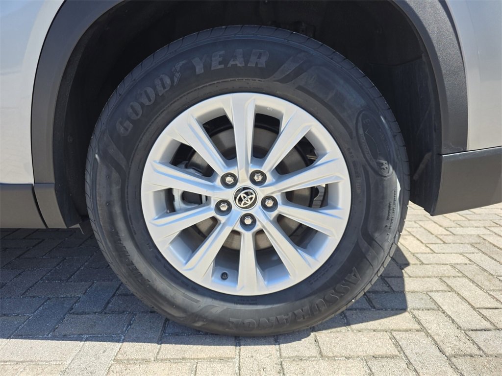 Certified 2024 Toyota Grand Highlander XLE image 21