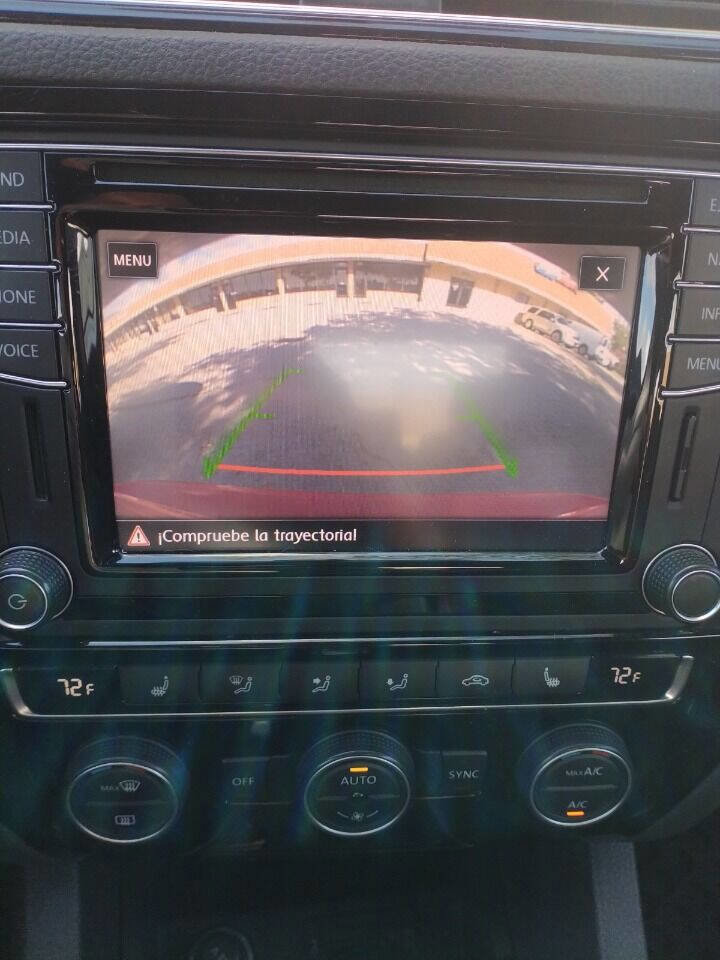 Used 2017 Volkswagen Jetta GLI image 11