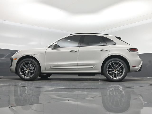 Used 2024 Porsche Macan AWD/4WD image 15