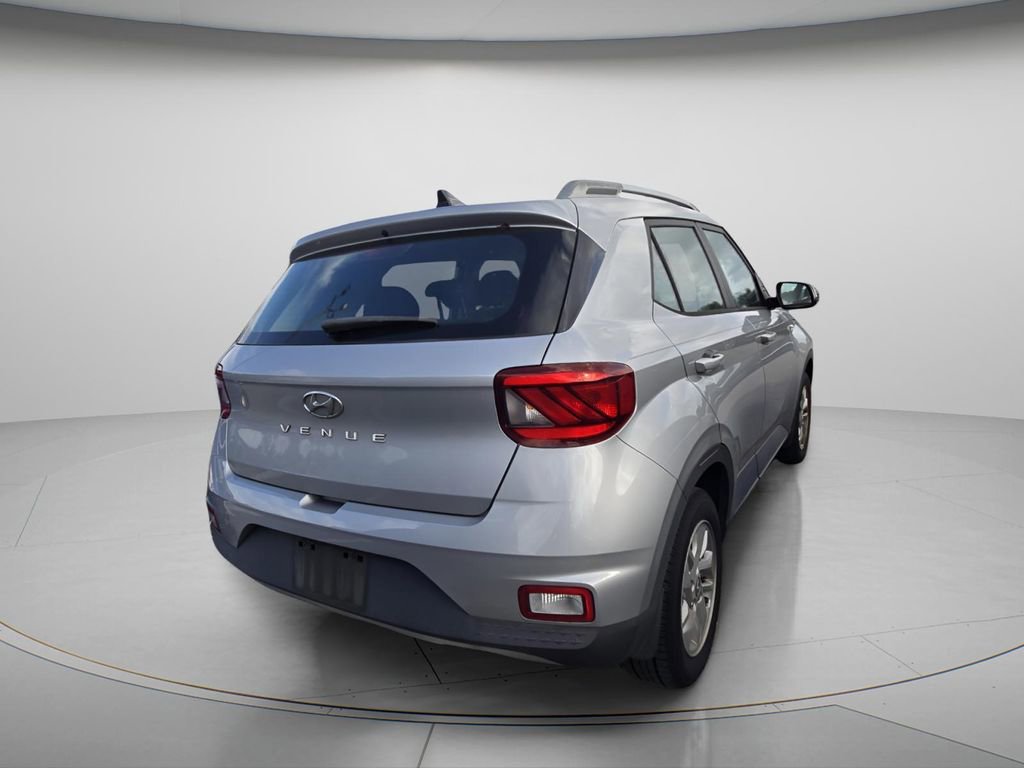 Used 2020 Hyundai Venue SEL image 5