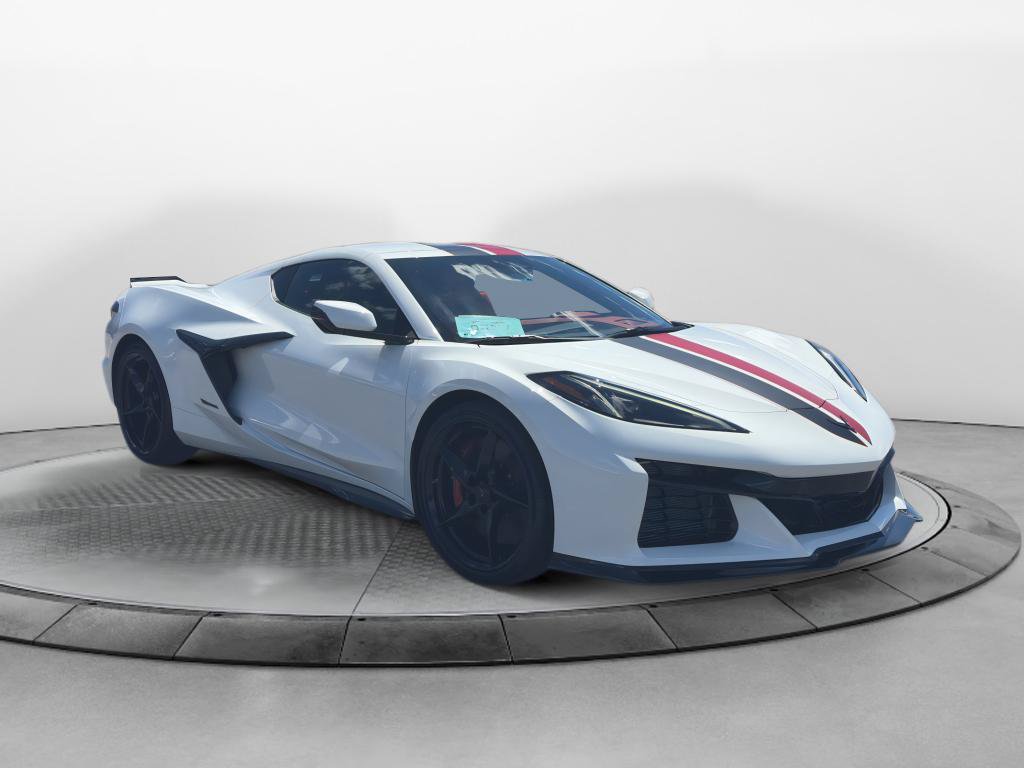 New 2026 Chevrolet Corvette E-Ray w/ Stealth Interior Trim Package AWD/4WD image 6