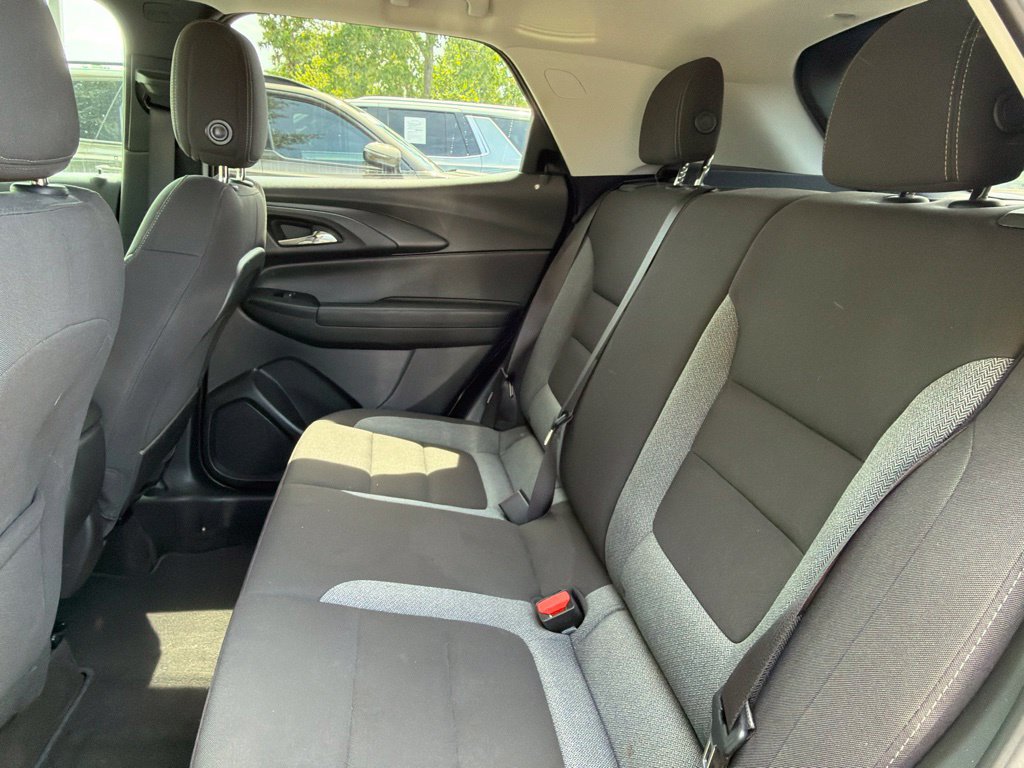 Used 2025 Chevrolet TrailBlazer LT FWD image 21