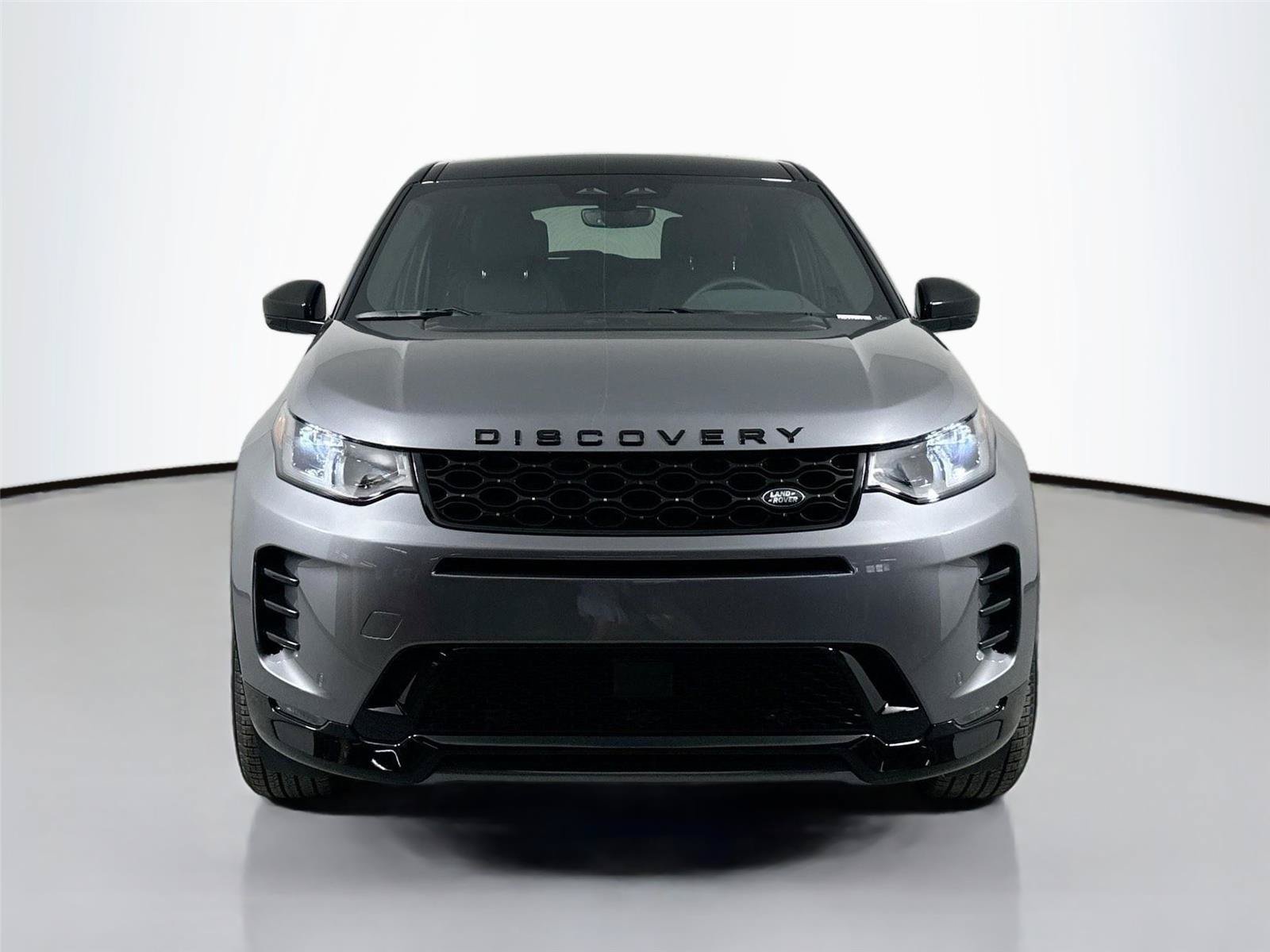 Certified 2025 Land Rover Discovery Sport Dynamic SE AWD/4WD image 2