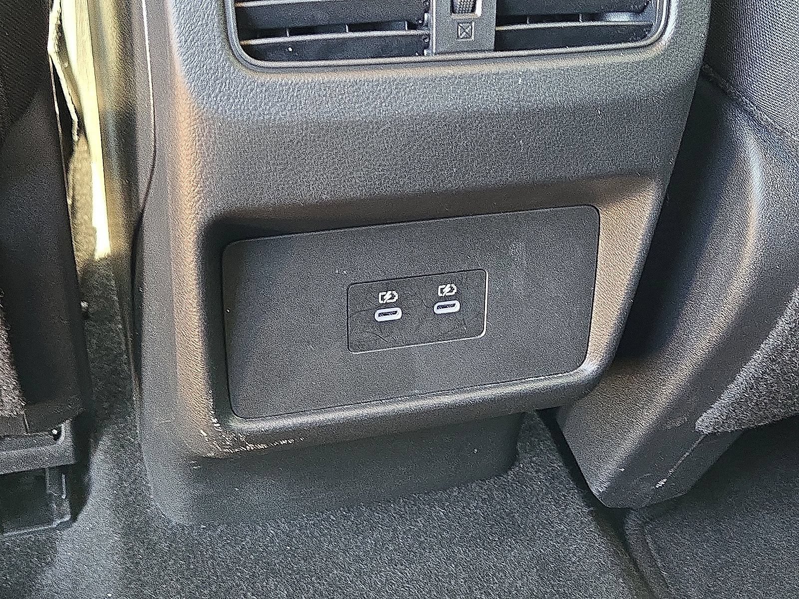 Used 2025 Nissan Rogue SV AWD/4WD image 16