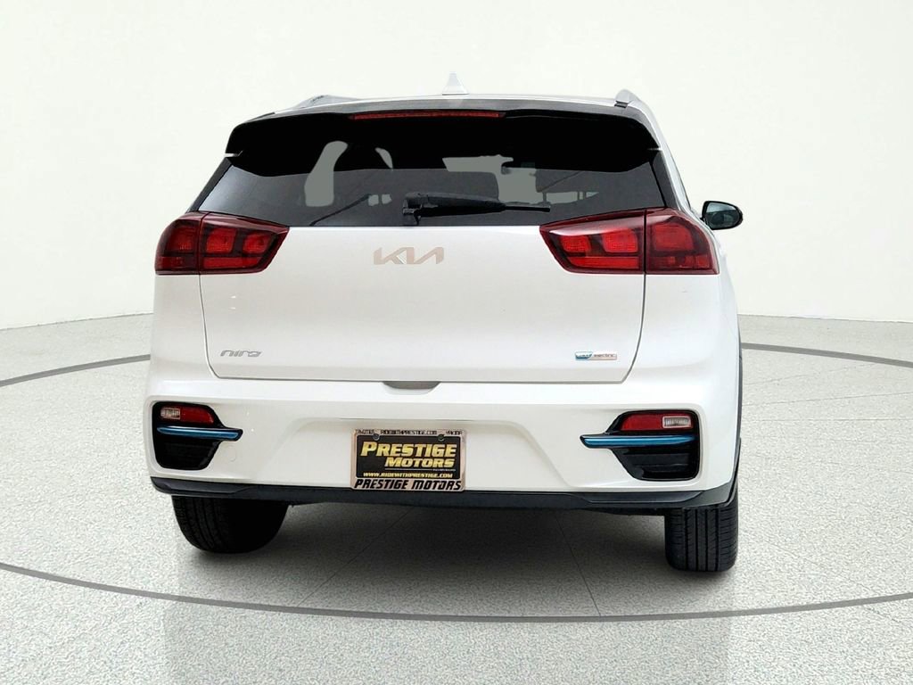 Used 2022 Kia Niro EX FWD image 7