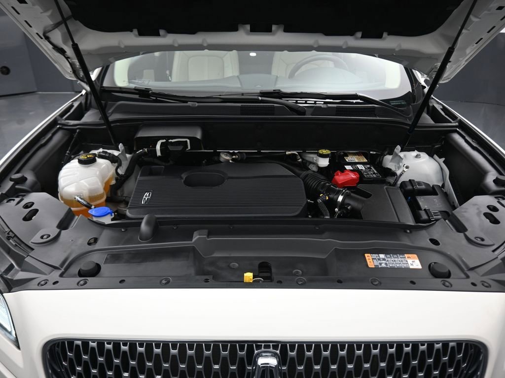 Used 2020 Lincoln Nautilus Reserve w/ Equipment Group 201A FWD image 57