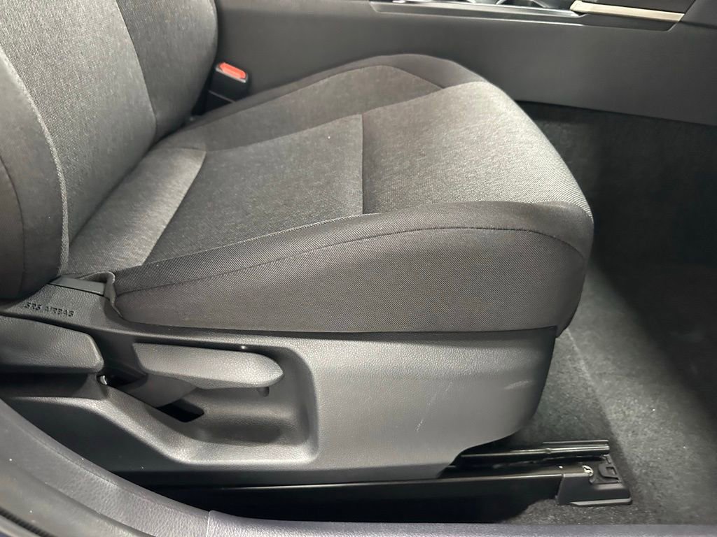 Used 2025 Toyota Camry LE FWD image 59