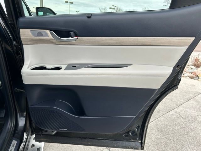 Used 2022 Hyundai Palisade Limited w/ Cargo Package image 27