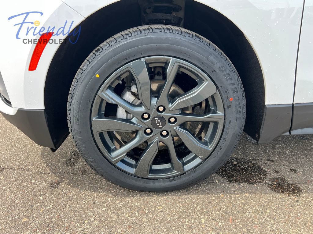 Certified 2023 Chevrolet Equinox RS w/ RS Leather Package AWD/4WD image 11