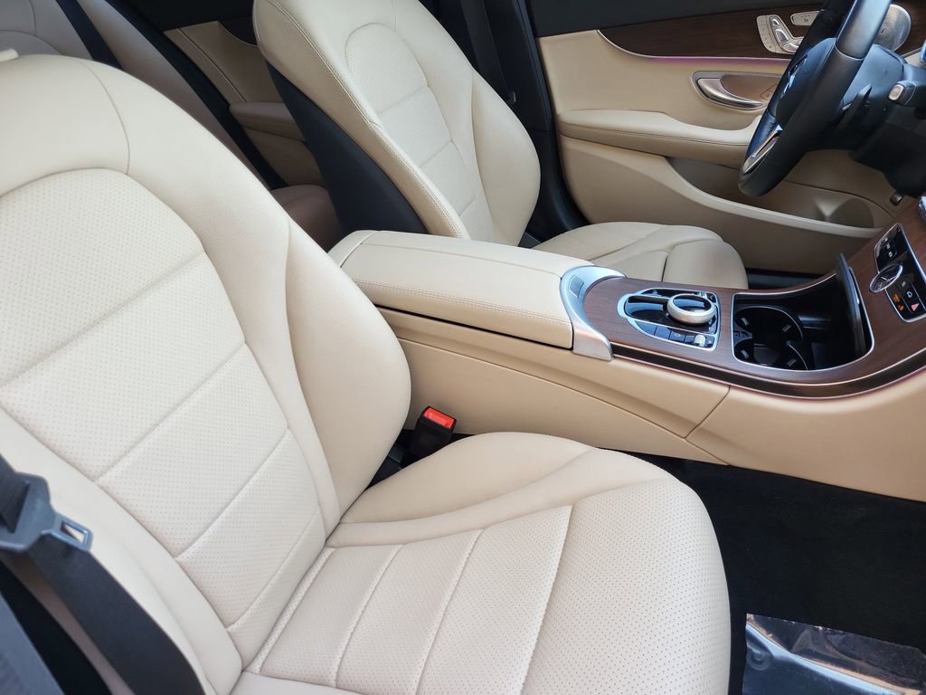 Certified 2021 Mercedes-Benz C 300 4MATIC Sedan image 13