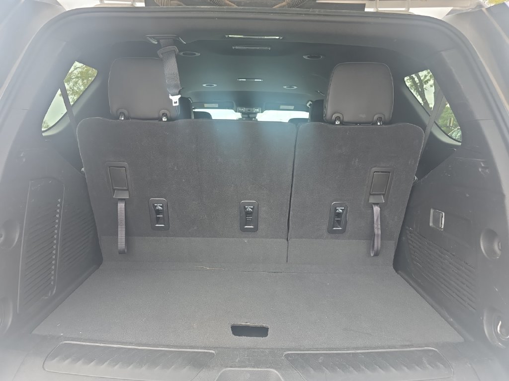 Used 2025 Chevrolet Tahoe LT AWD/4WD image 18