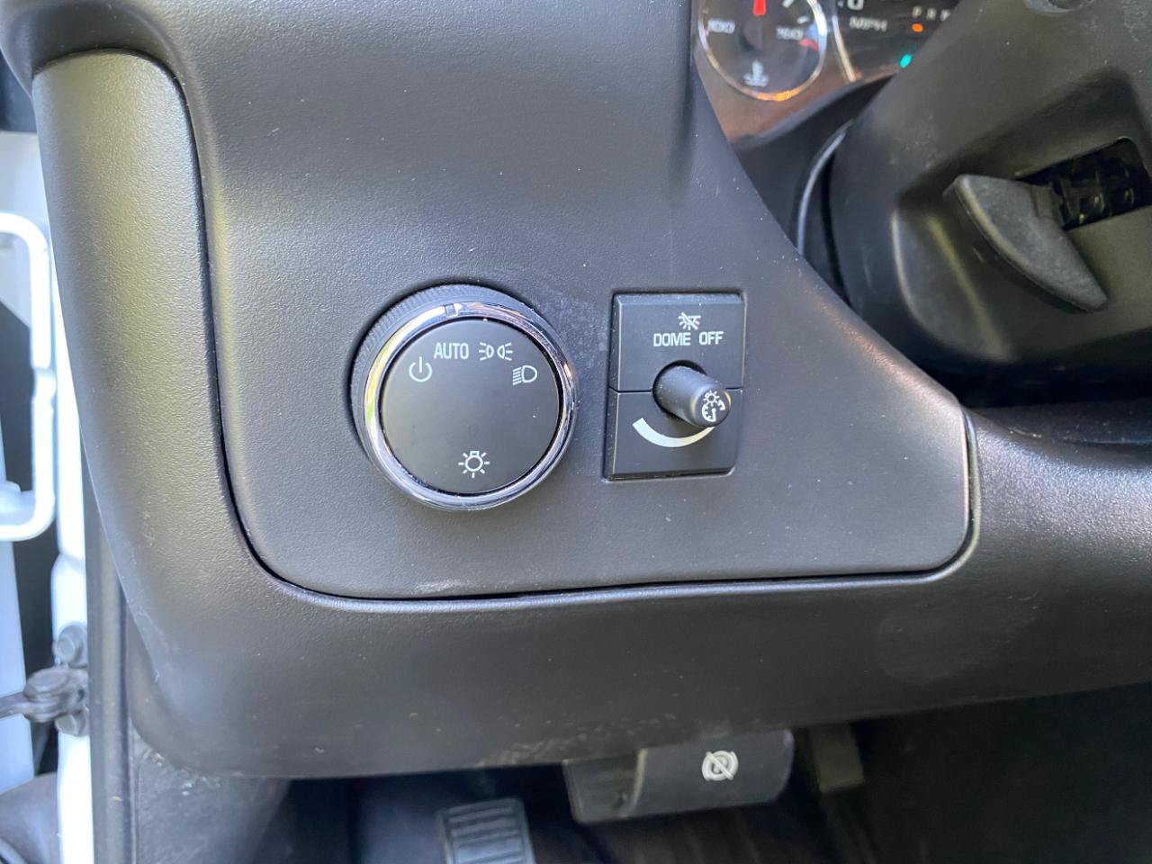 Used 2025 Chevrolet Express 2500 w/ Driver Convenience Package RWD image 47