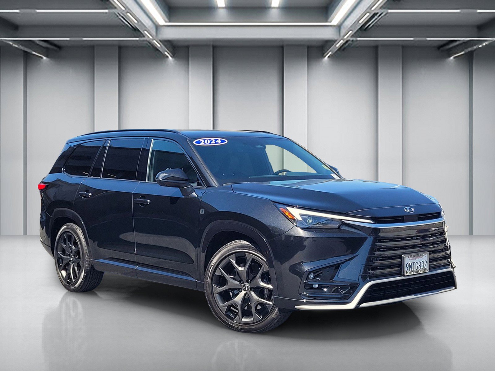 Certified 2024 Lexus TX 500h AWD w/ Technology Package image 2