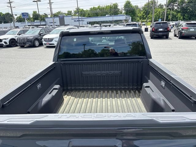 Used 2025 Toyota Tacoma SR w/ SR Upgrade Package AWD/4WD image 12