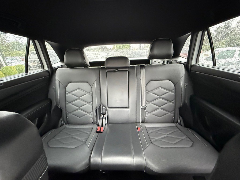 Used 2024 Volkswagen Atlas Cross Sport SE image 19
