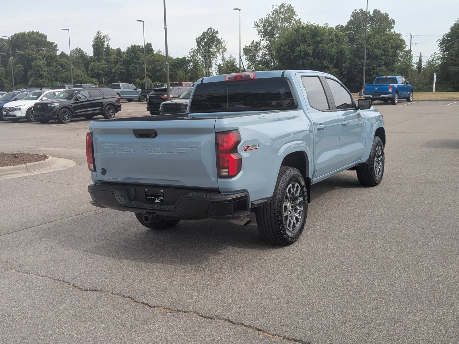 Used 2026 Chevrolet Colorado Z71 w/ Z71 Convenience Package 2 AWD/4WD image 3