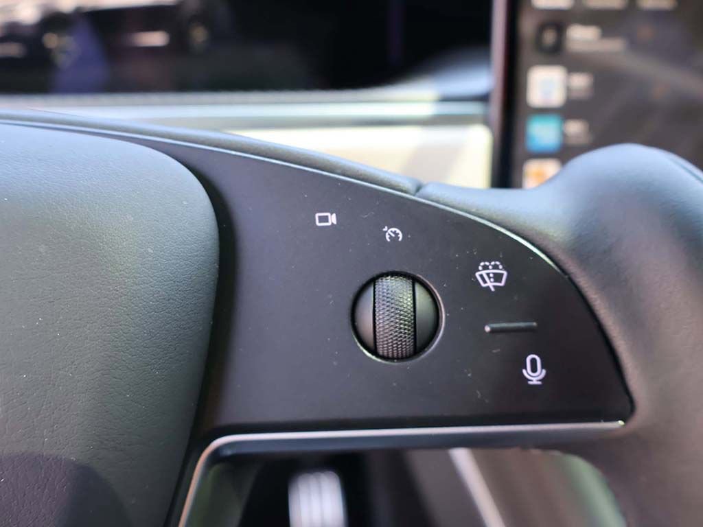 Used 2022 Tesla Model X Plaid image 44