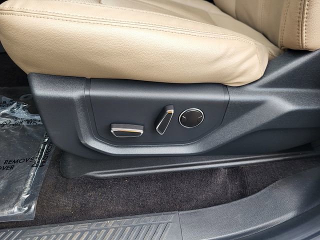 Used 2022 Ford Expedition Max Limited image 14