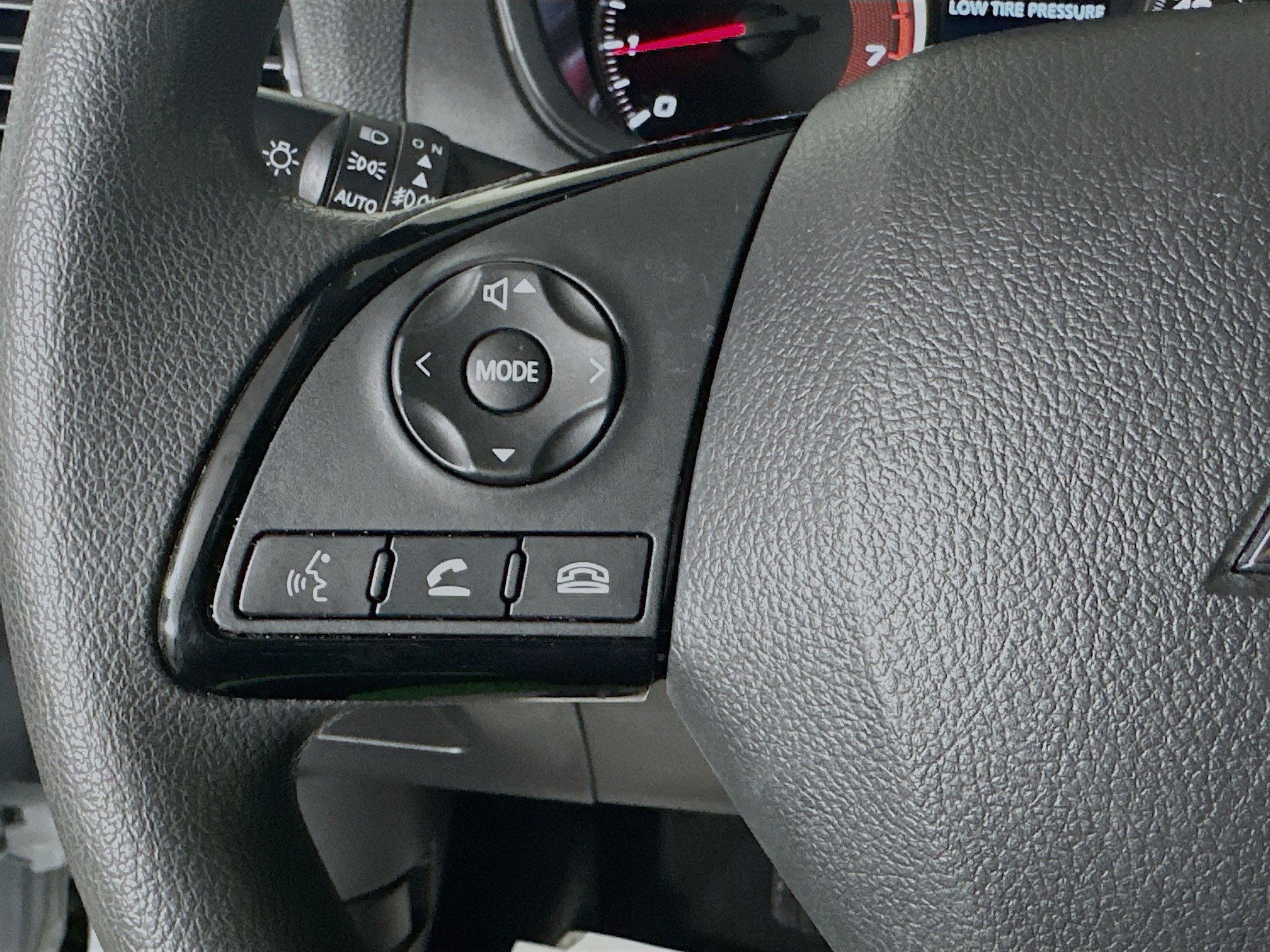 Used 2023 Mitsubishi Eclipse Cross LE image 16