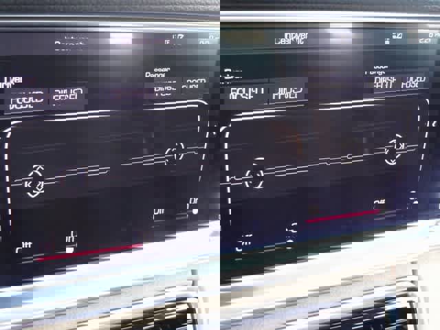 Used 2018 Porsche Panamera image 32