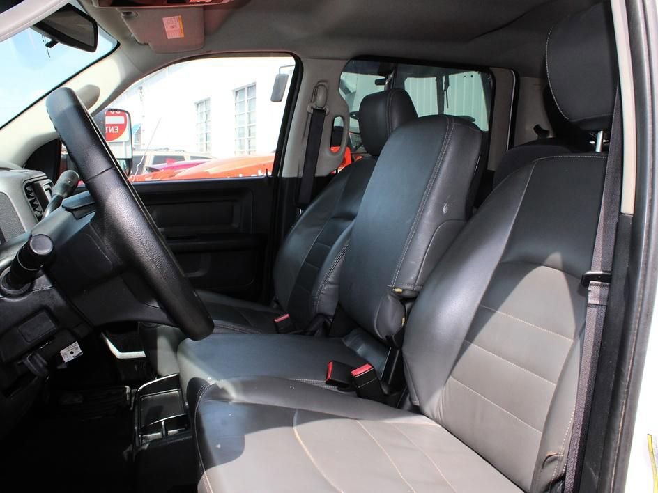 Used 2015 RAM 2500 Tradesman w/ Chrome Appearance Group AWD/4WD image 28