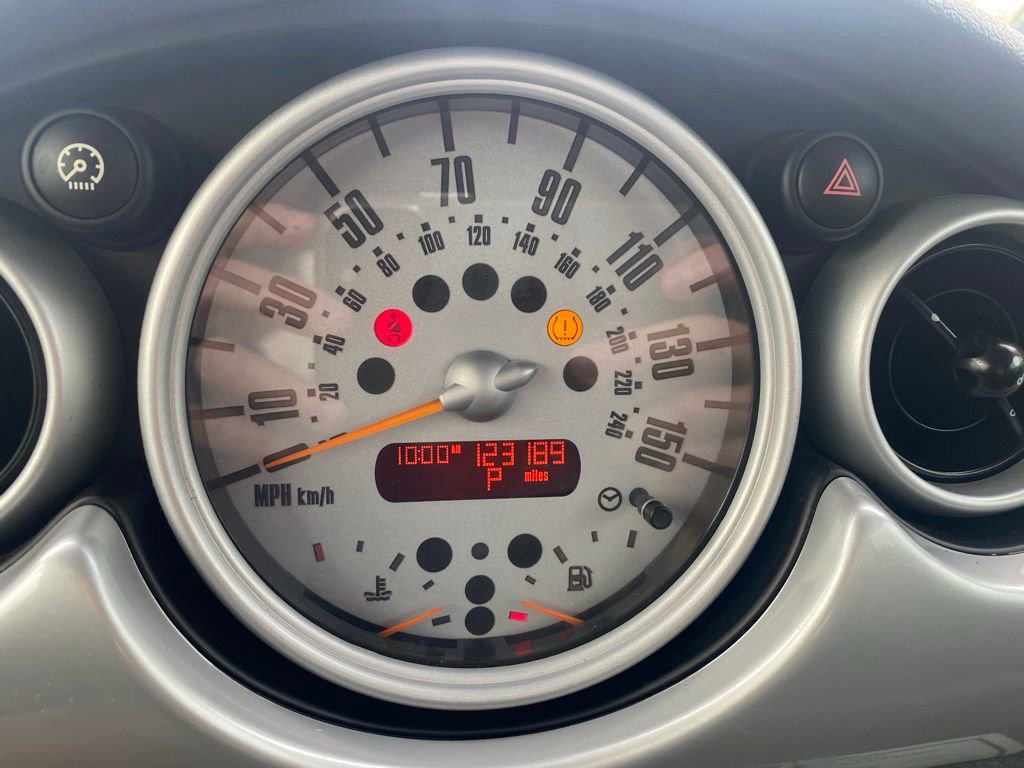 Used 2005 MINI Cooper Hardtop FWD image 12